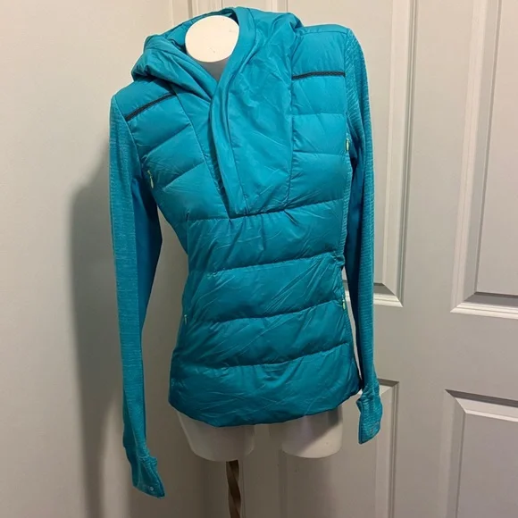 lululemon athletica Blue Hooded Goose Down Puffer Sweater - Picture 1 of 10